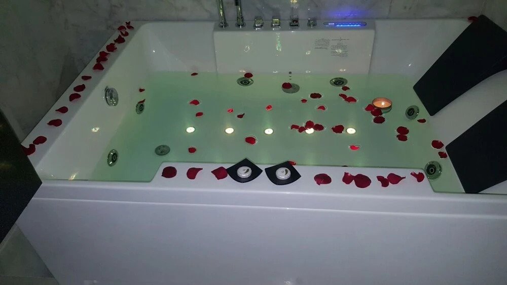 Azd Hotel