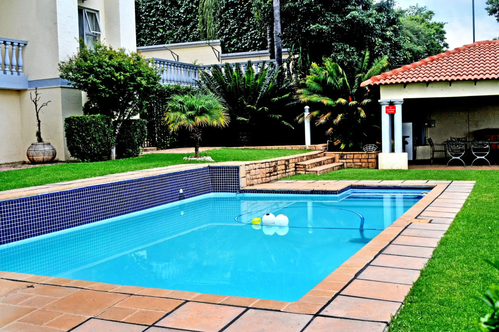 All Seasons Boutique Hotel - Sustainable Electricity and Water