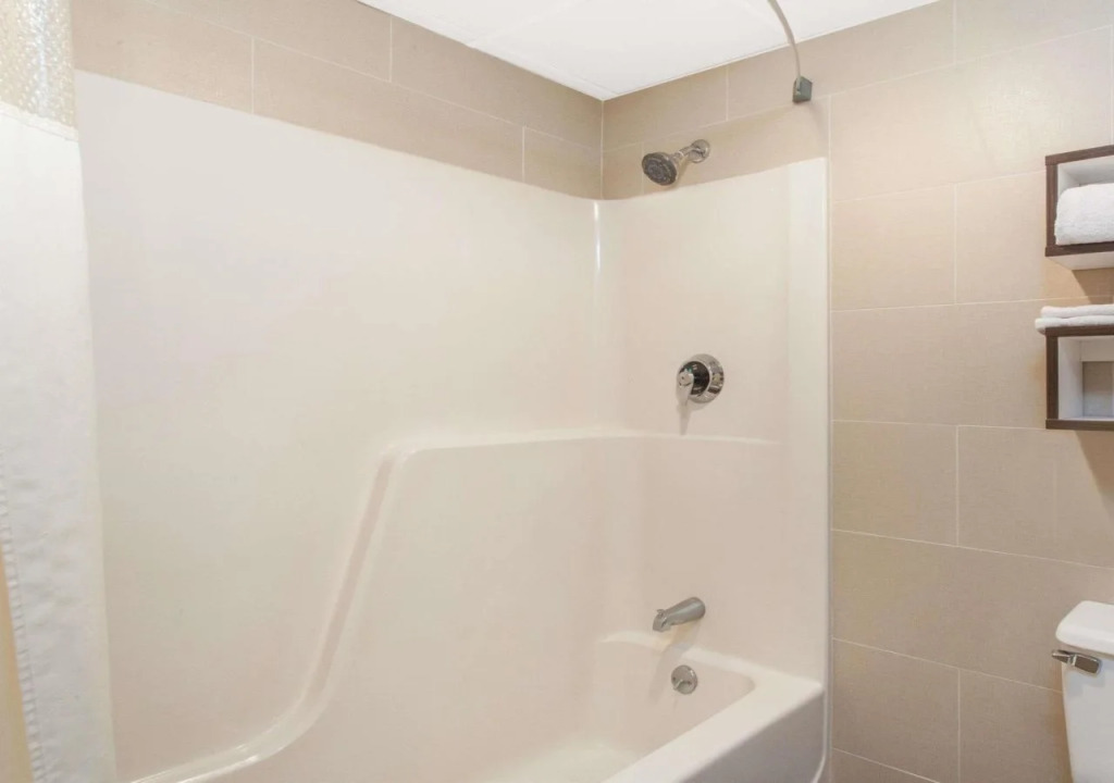 Howard Johnson Inn Suffern