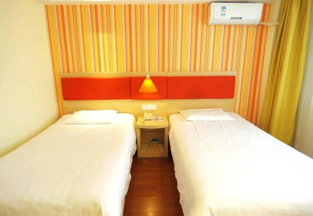 Home Inn Nanning Mingxiu You'ai Road