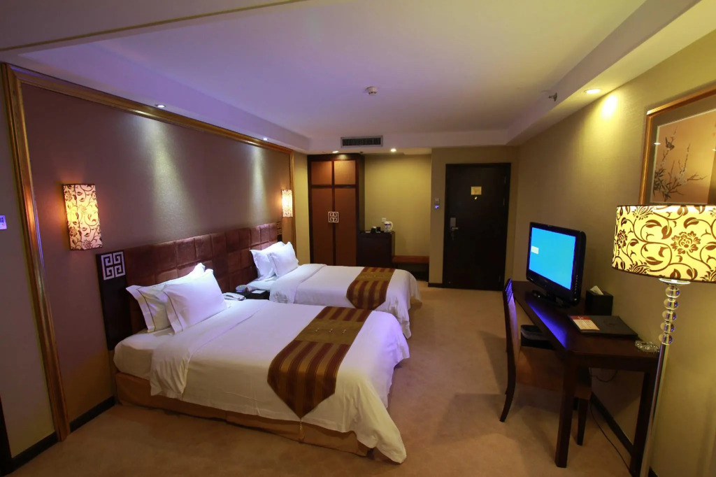Fortune Hotel
