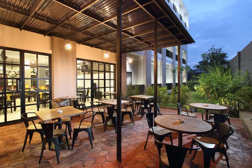 Helios Hotel Bone