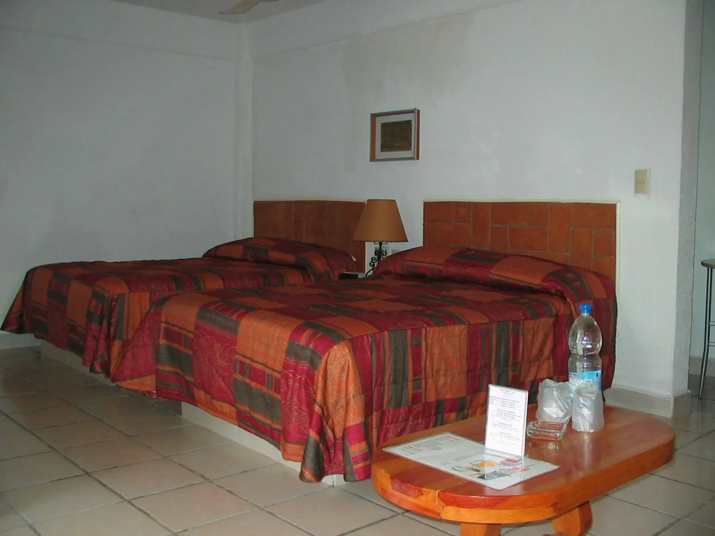 Best Night La Laguna Hotel
