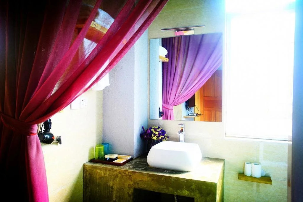 Dali Buxianshan Guesthouse-in Dali ancient city,english speaking, home cat, recommend by lonely plan net