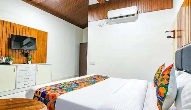 Corbett Jungle Breeze Resort