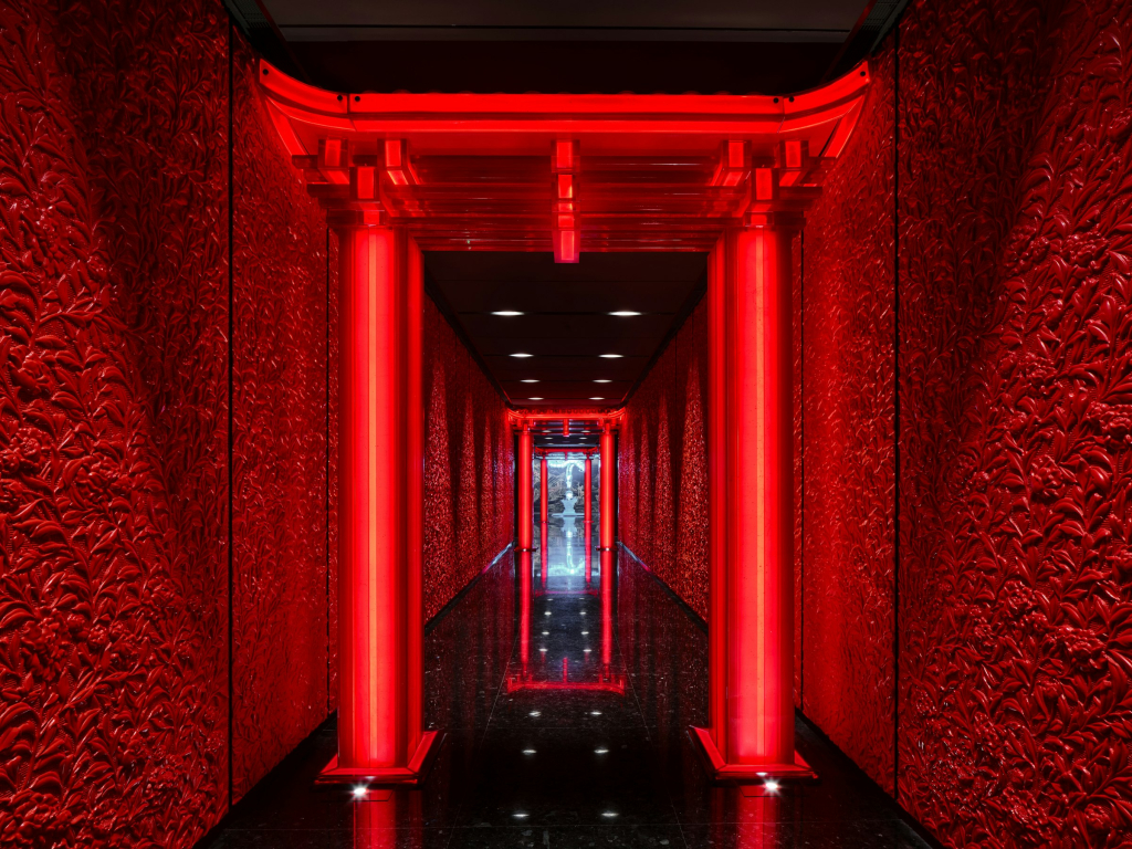 J Hotel, Shanghai Tower