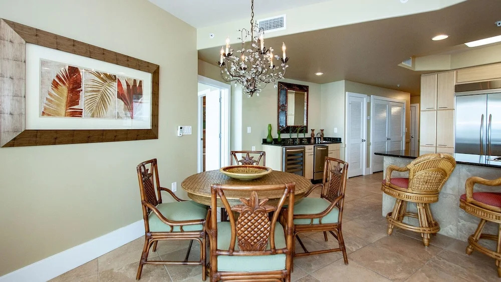 Two Bedroom Condo With Remarkable Views - Unit Crd1208