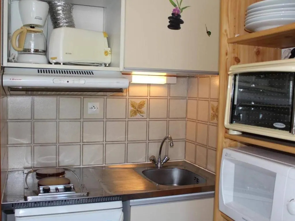 Appartement Gruissan, 1 Pièce, 4 Personnes - Fr-1-229-770