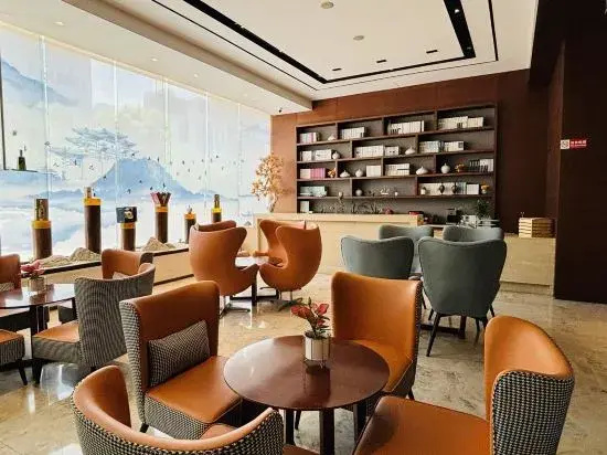 Homeinn Plus(Zhengzhou International Exhibition Center)