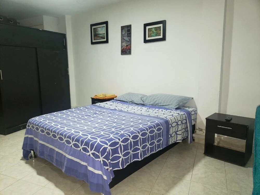 Study in the Old City of Cartagena E3m2 With Air Conditioning and Wifi