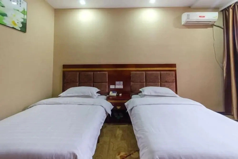 Zhushan Hotel