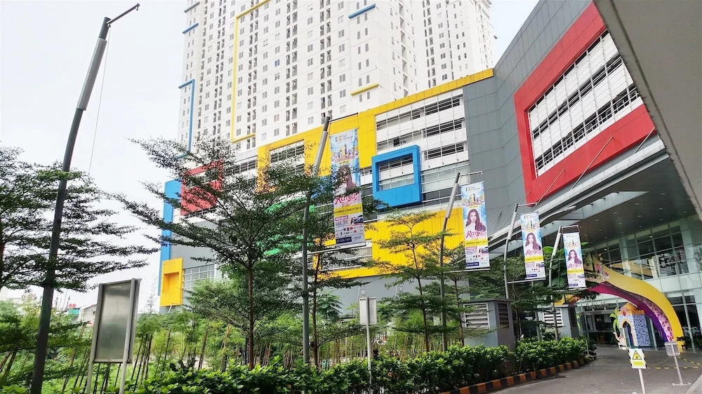 Best Price 2BR at Bassura City Apartment