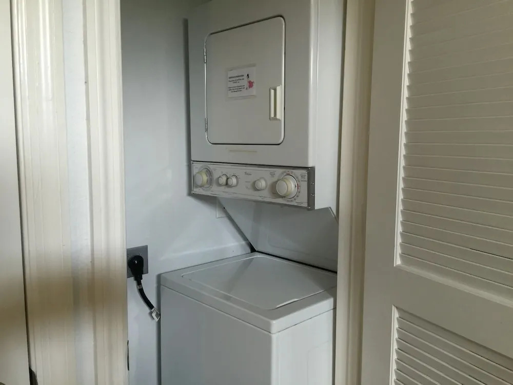 1391-38559 - 4 Bedroom Townhome
