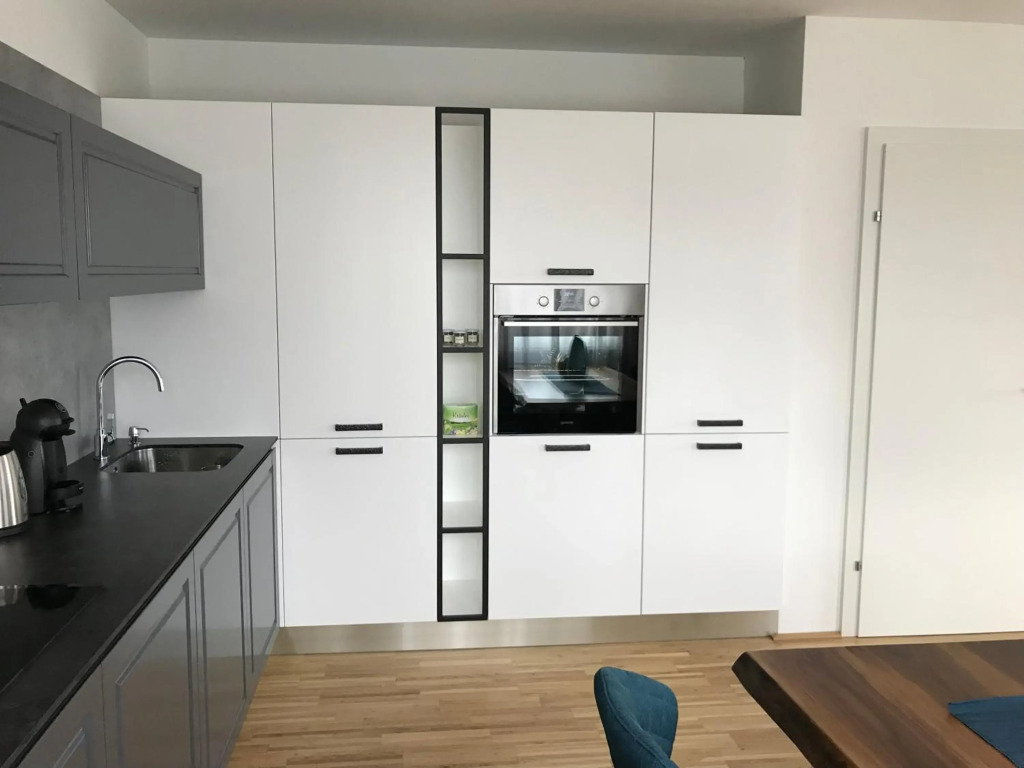 Vienna Hauptbanhof and Belvedere two bedroom apartment