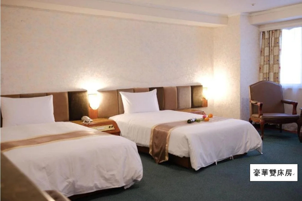 Long LuHotel