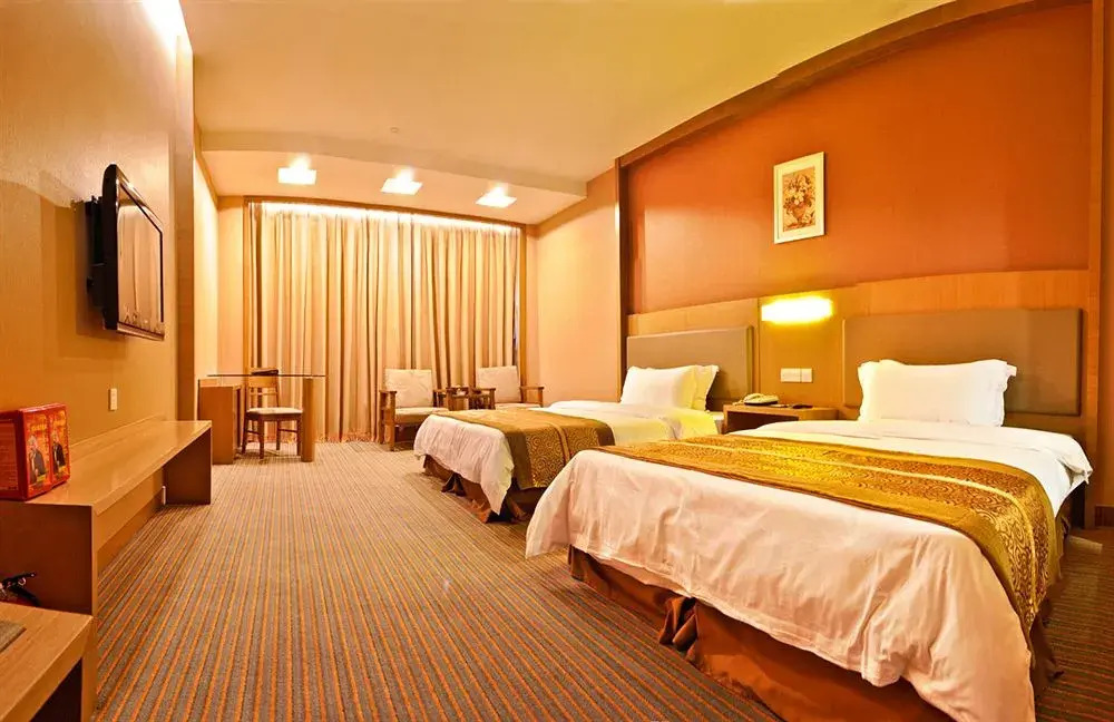 Kinson Hotel