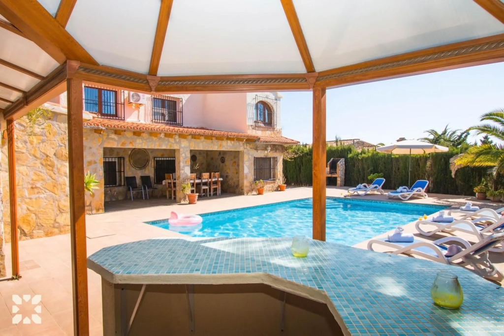 Villa Hugo 11 by Abahana Villas