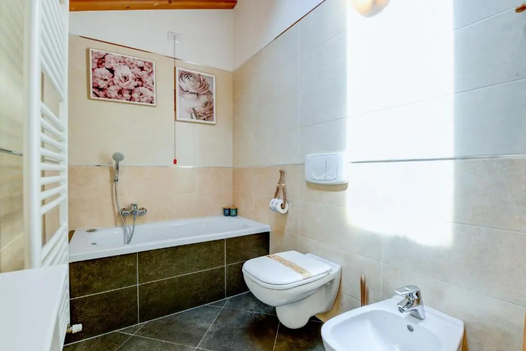 Rosa del Lago Apartment