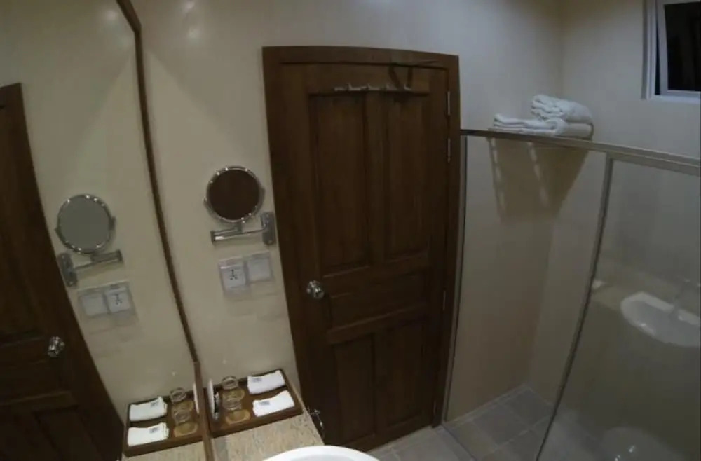 Maakanaa Lodge