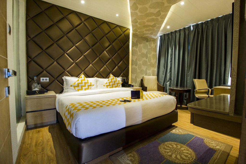 FabHotel V Hotel Hazratganj