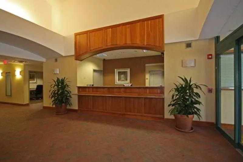 Best Western River Inn