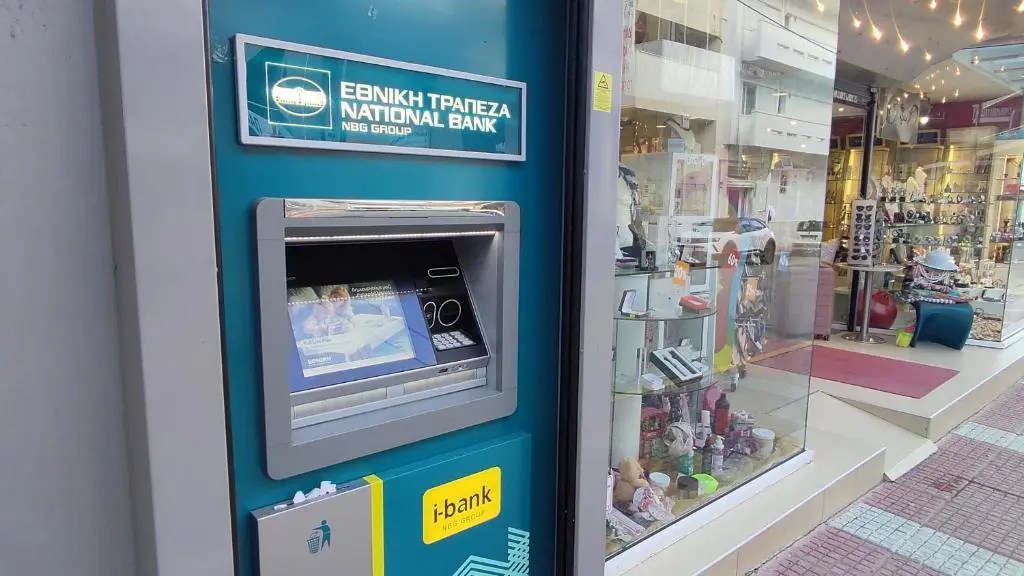 Beautiful Choice - near Athens airport - 50m from the sea - IQ+