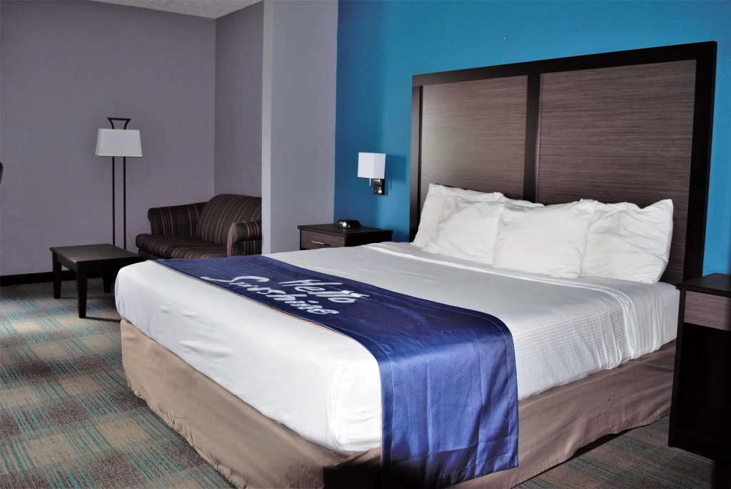 Days Inn by Wyndham Montgomery