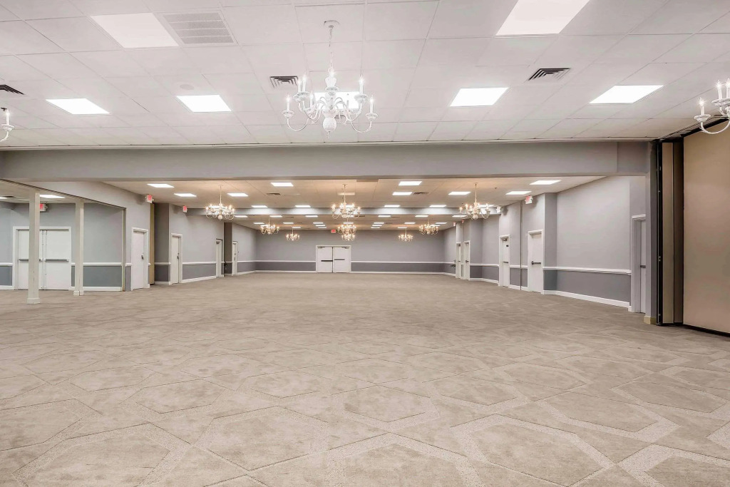 Clarion Hotel Orlando International Airport