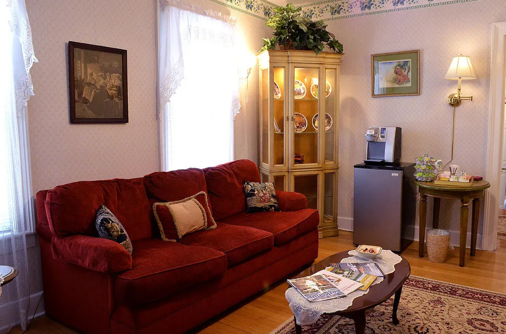 Seasons on Main Bed and Breakfast