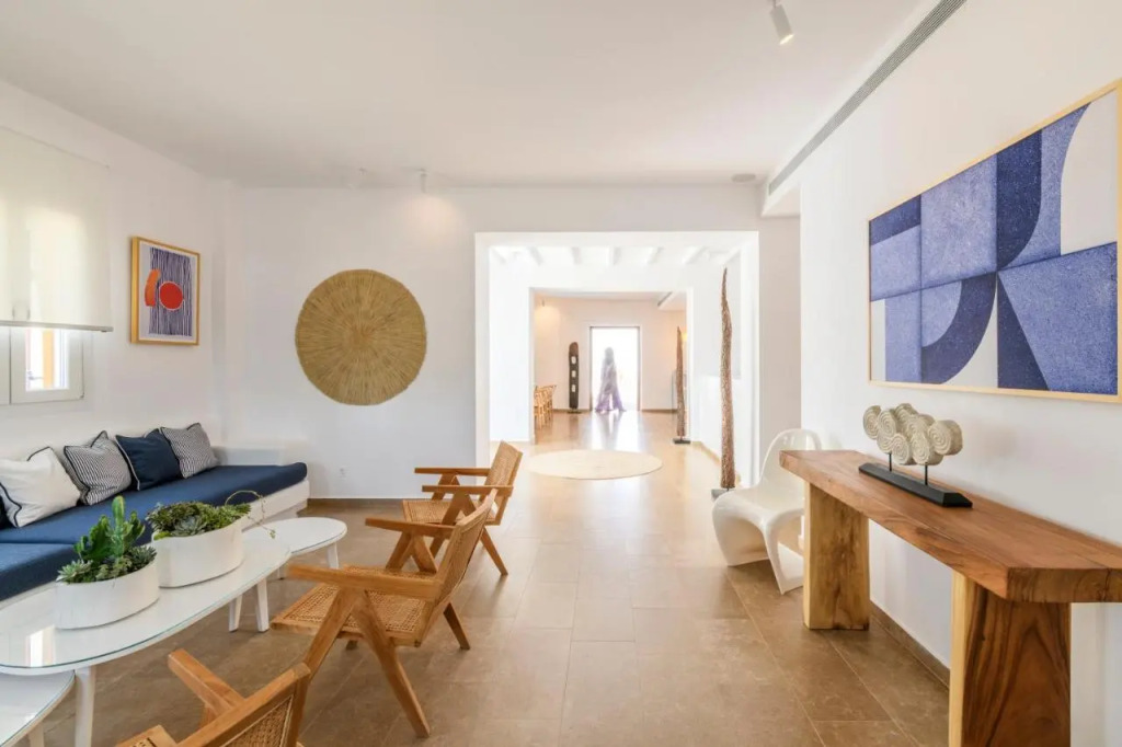 Mykonaki Hotel