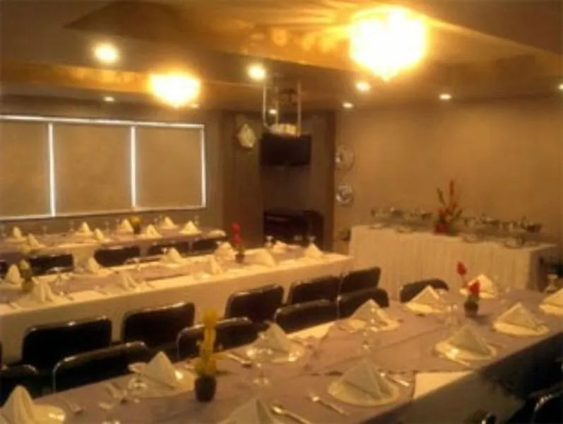 Valleyfront Hotel