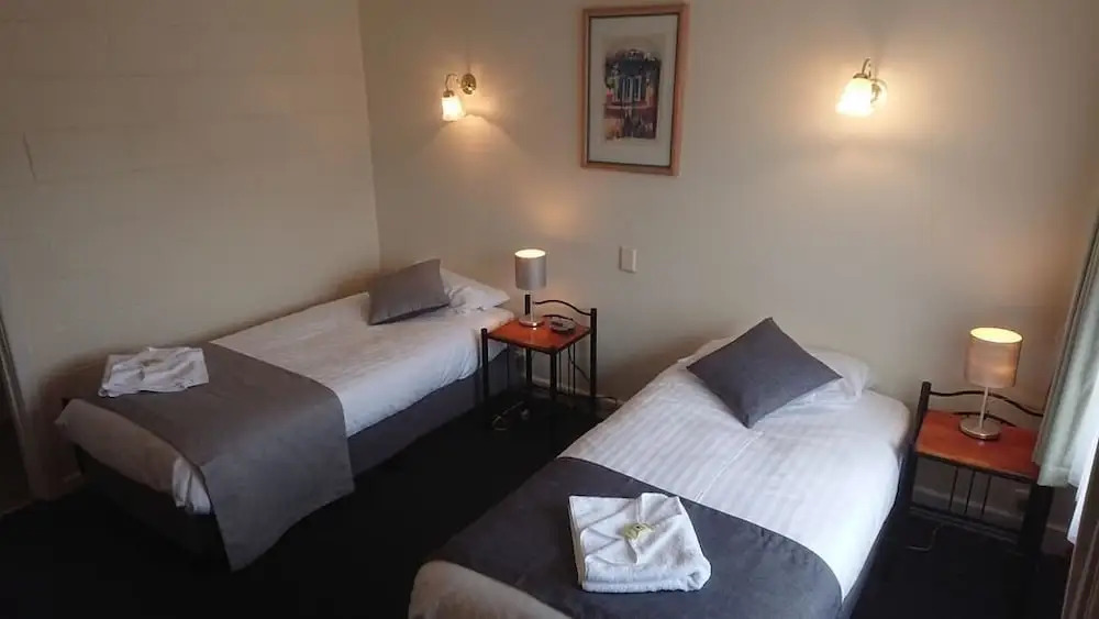 Mt Lyell Motor Inn - By Orangepete