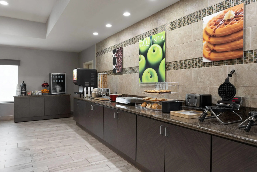 La Quinta by Wyndham Columbus - Edinburgh