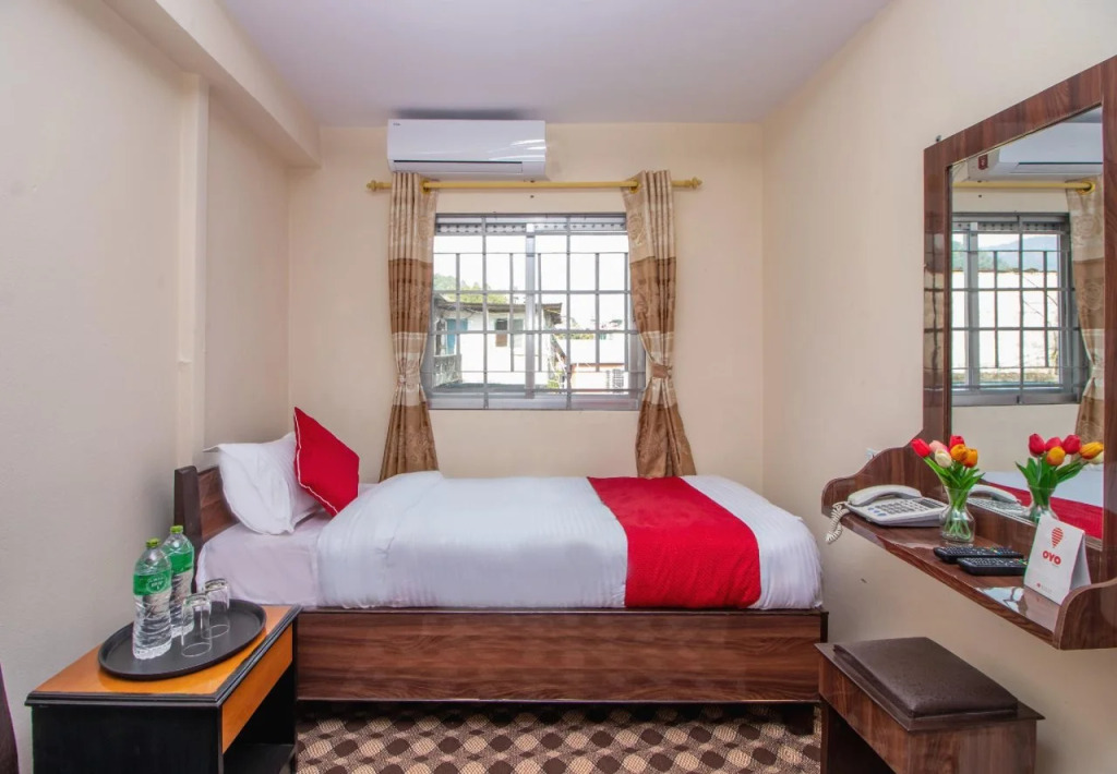 OYO 261 Hotel Peace Corner