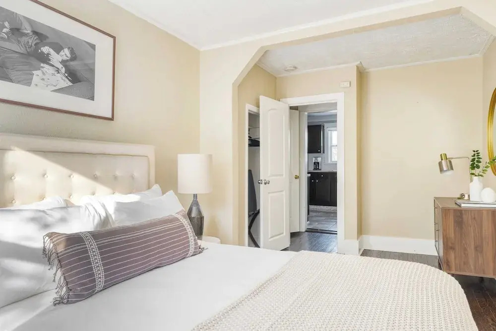 Louise by Avantstay Cute Nashville Home w/ Large Yard & Firepit!