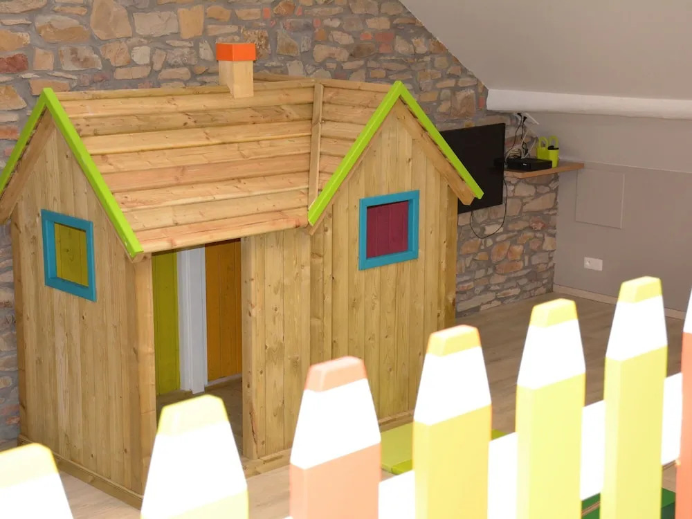 Exquisite Holiday Home in Manhay with Sauna