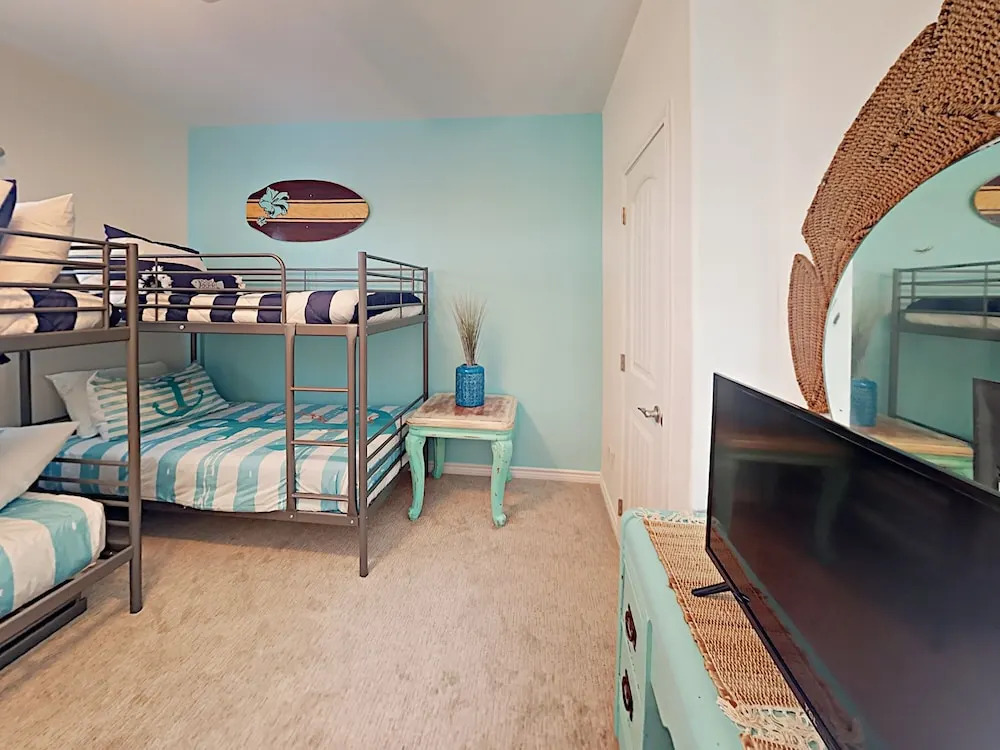 Blondie's Beachhouse - 3 Br Condo