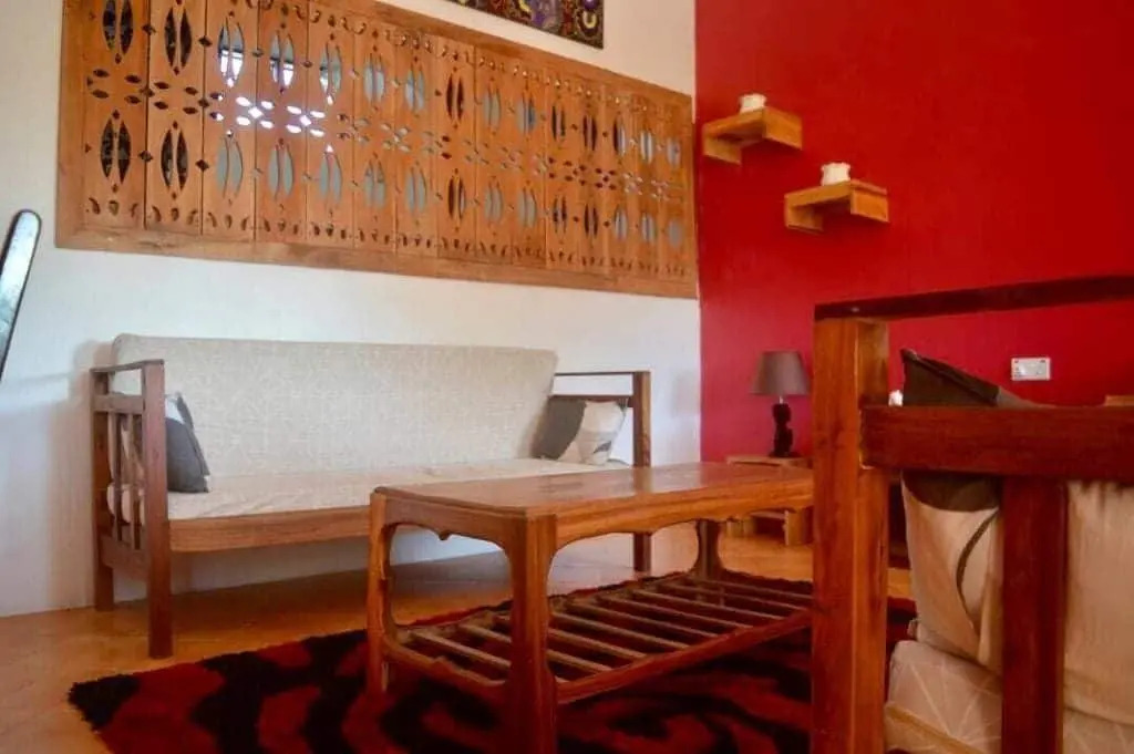 Barabara House
