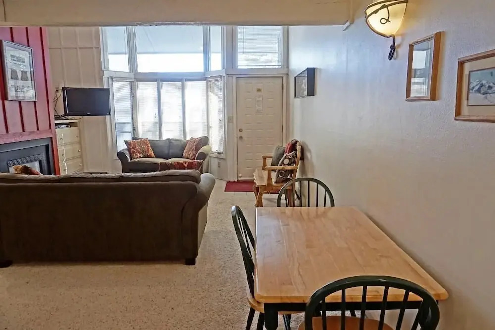 Ski Time Square 210 (202776-4553) - 1 Br Condo