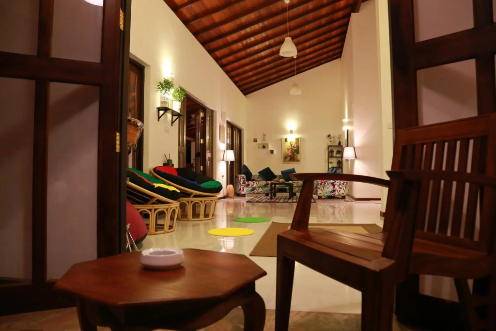 Super Spacious Amazing Private Holiday Villa 10 min to Hikkaduwa Beach