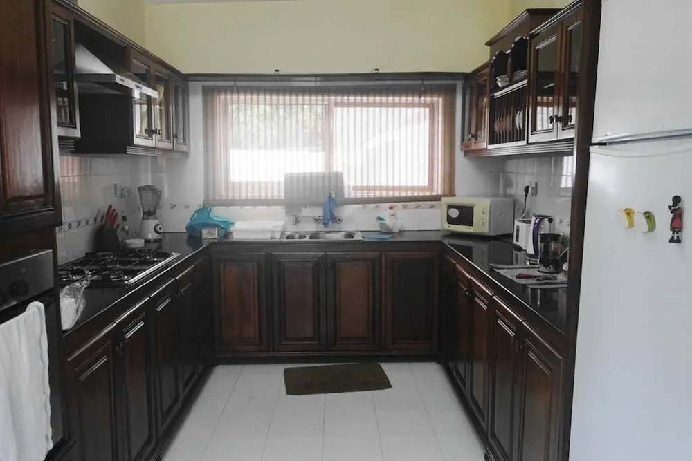 Siku Moja Villa - Beautiful Beach Family Villa