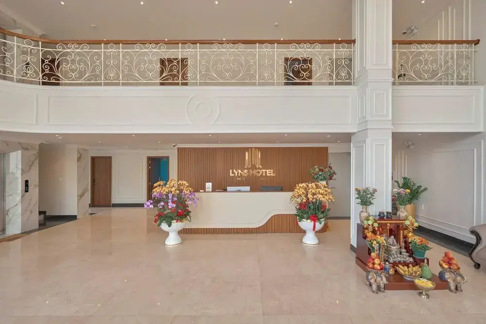 Lyns Hotel