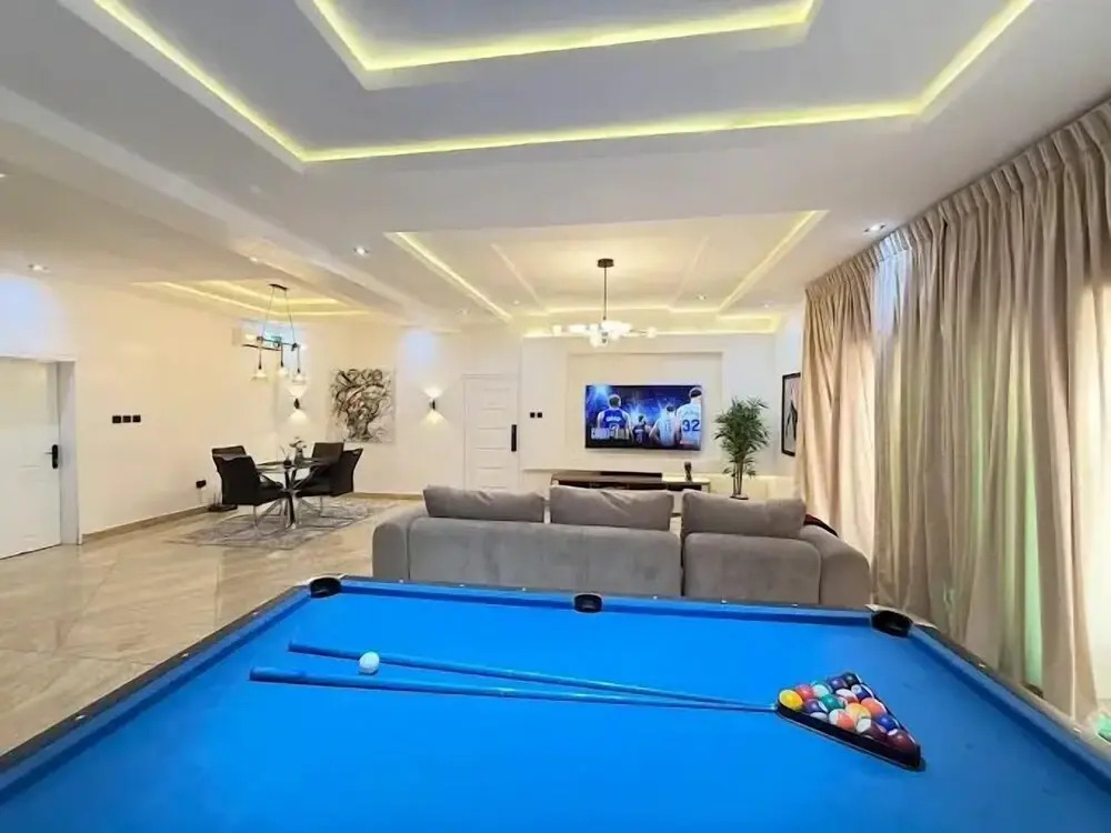 Cozy Cove Residence