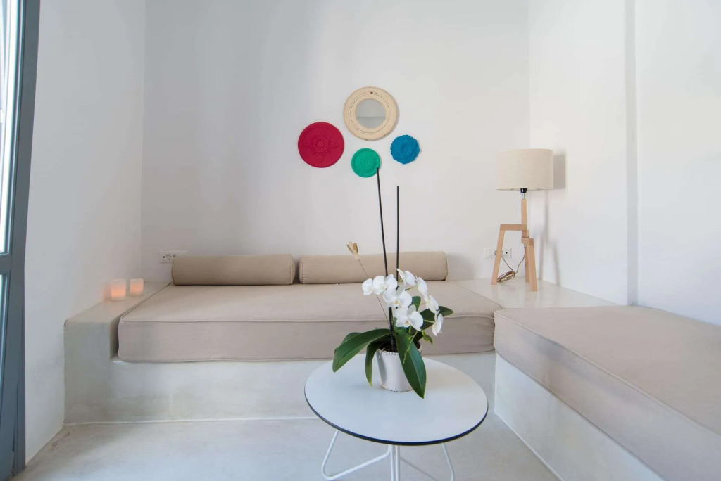 LAGADI SUITES by K&K