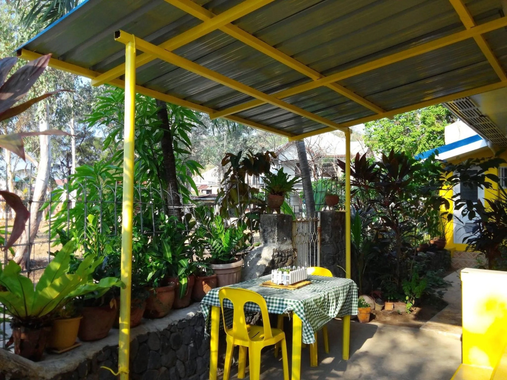 Yellow House Vacation Rental
