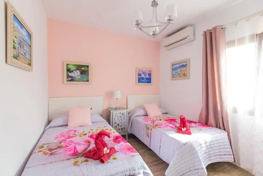 Villa Bella Lucia 3. Piscina Climatizada, WiFi, BBQ