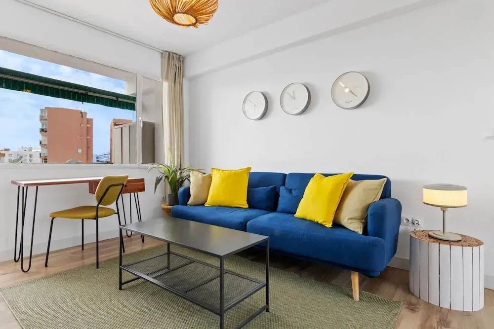 Stylish Stay With Pool & Sea Views