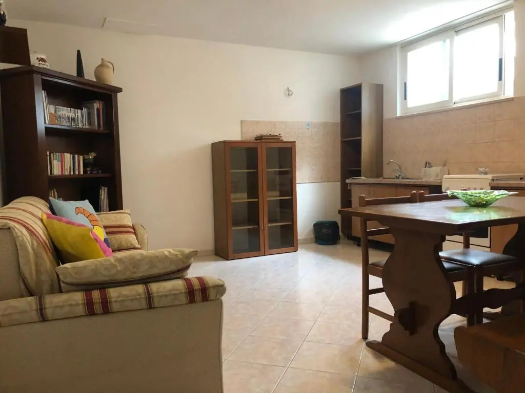 Schönes Apartment in Mehrfamilienhaus, 2.5 km zum Strand, 2 Erwachsene, 2 Kinder
