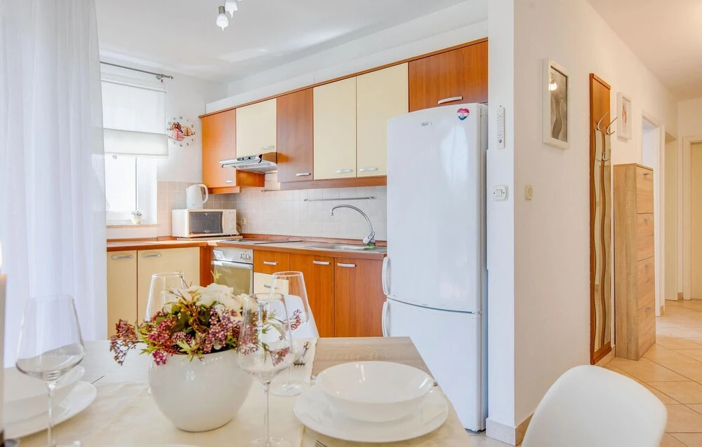 Amazing Apartment in Vantacici With Wifi and 2 Bedrooms