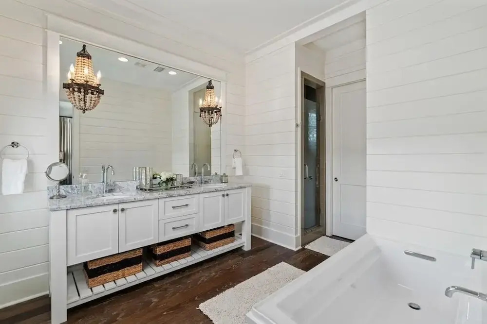 Elegantly Designed 5br/5.5bth + Bunk Nook Home In Lake District Of Watercolor Carriage House 4 Bedroom Home by RedAwning